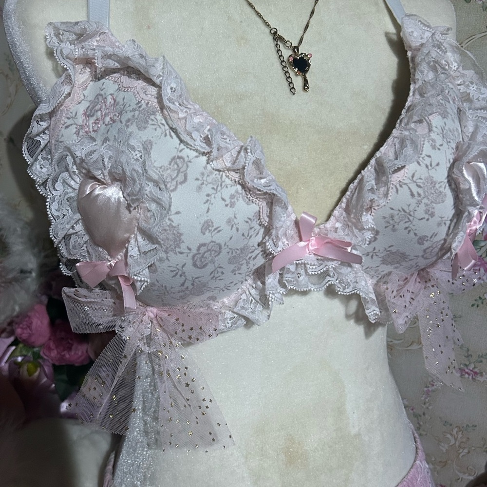 I have only a doll heart 🎀🪽 ooak upcycled bra frilly dolly  pink bows cute - Picture 6 of 6